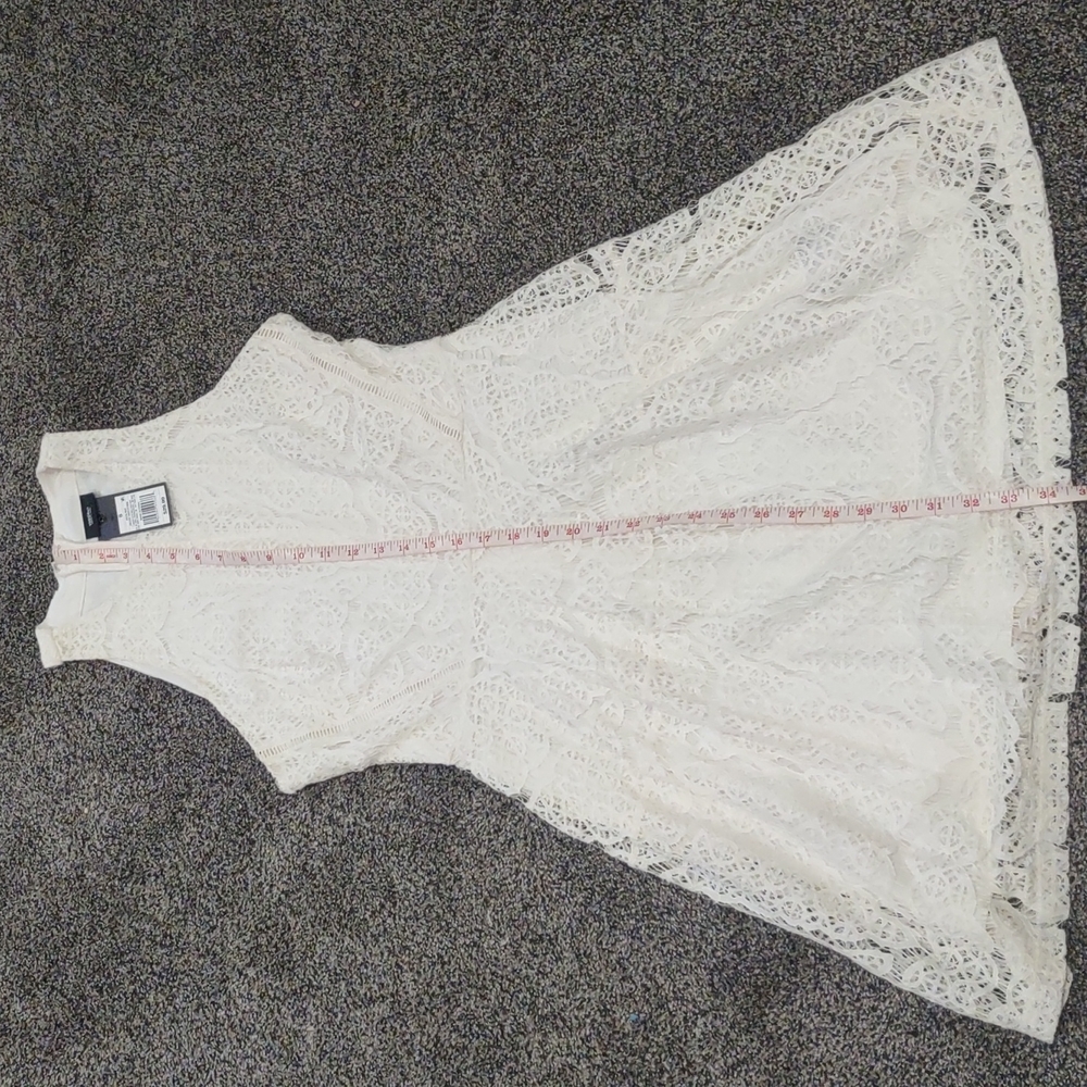 lacy dress - Picture 7 of 7